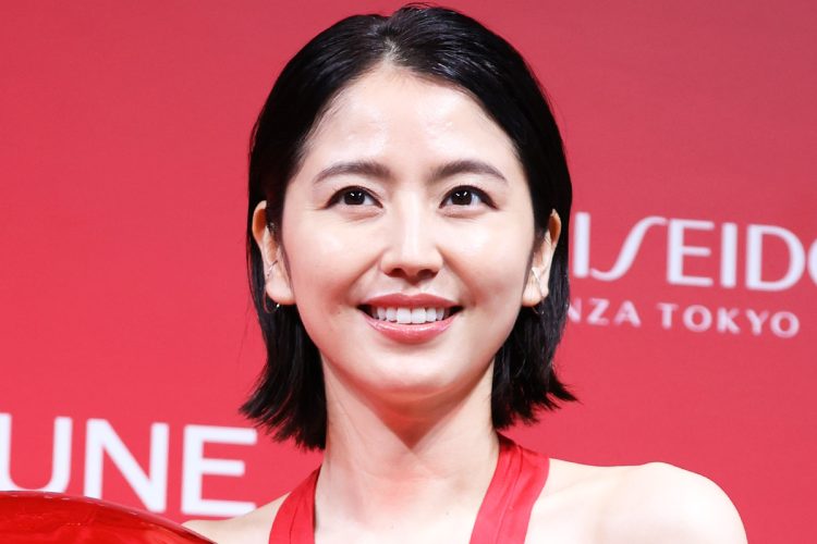 《長澤まさみが長期休養へ》主演映画の撮影を1年延ばして選んだ電撃婚『SHOGUN』監督夫と“帯同カナダ計画”